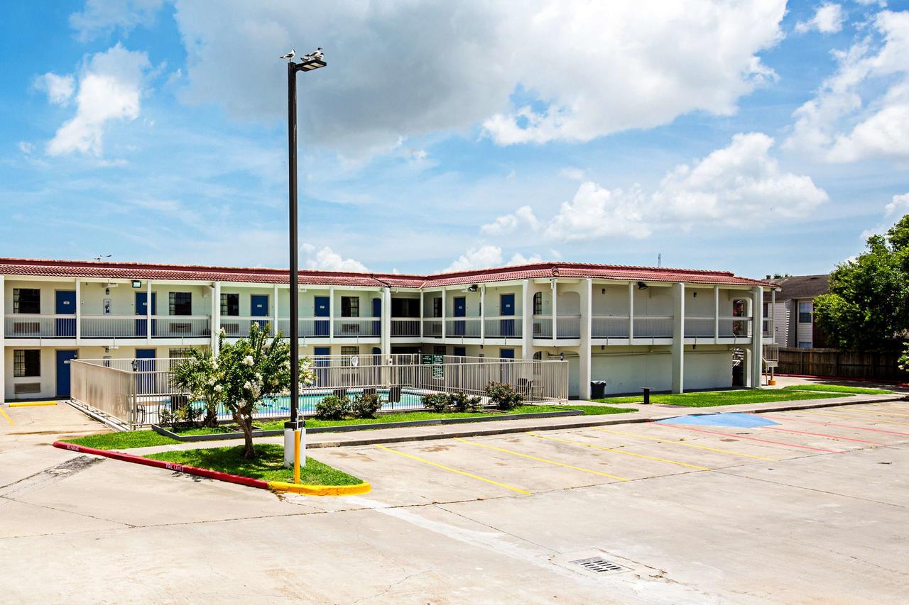 Motel 6 Texas City Esterno foto