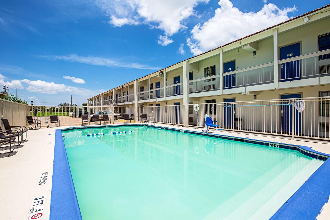 Motel 6 Texas City Esterno foto