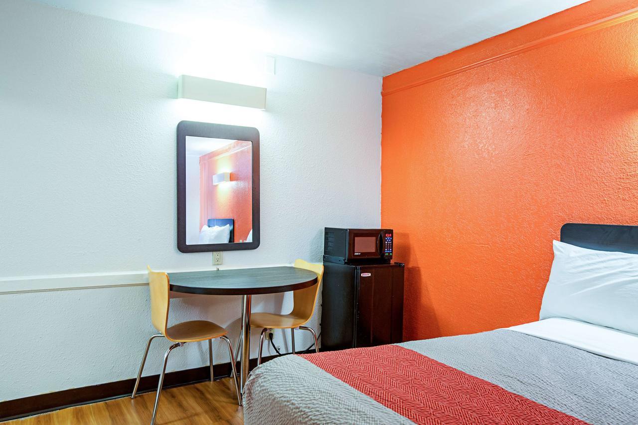 Motel 6 Texas City Esterno foto